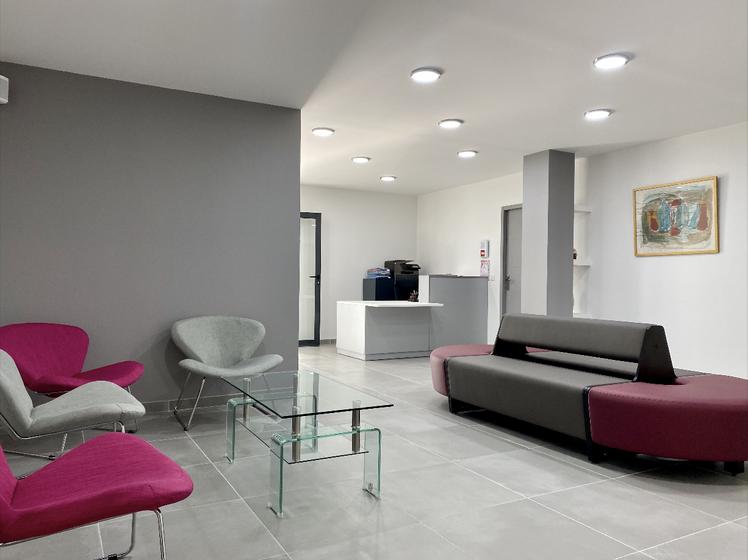Bureau individuel ou partagé en bâtiment neuf, Avignon — photo 3