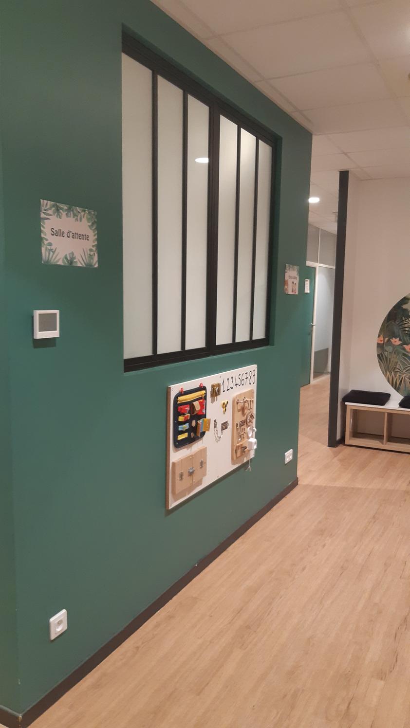 Deux bureaux en cabinet paramédical, Montanay près de Lyon — photo 3