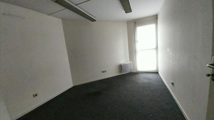 Quatre bureaux fermés de 69 m² quartier Saint Donatien, Nantes — photo 3