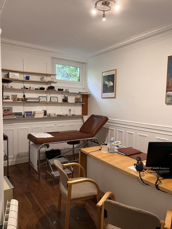 Cabinet médical de 36 m² rue Olivier de Serres, Paris 15e — photo 3