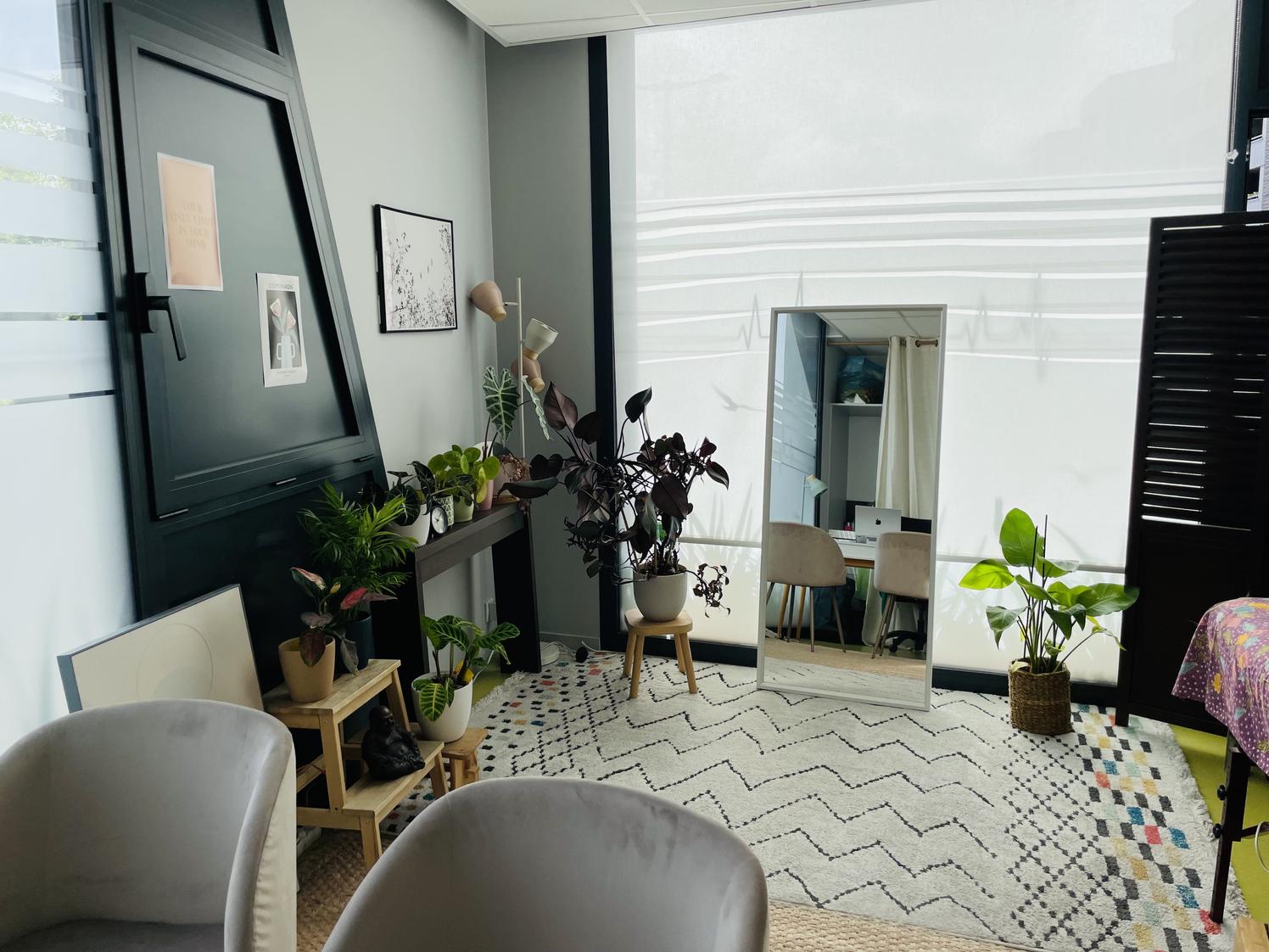 Cabinet de 18 m² derrière la clinique Jules Verne, Nantes — photo 3