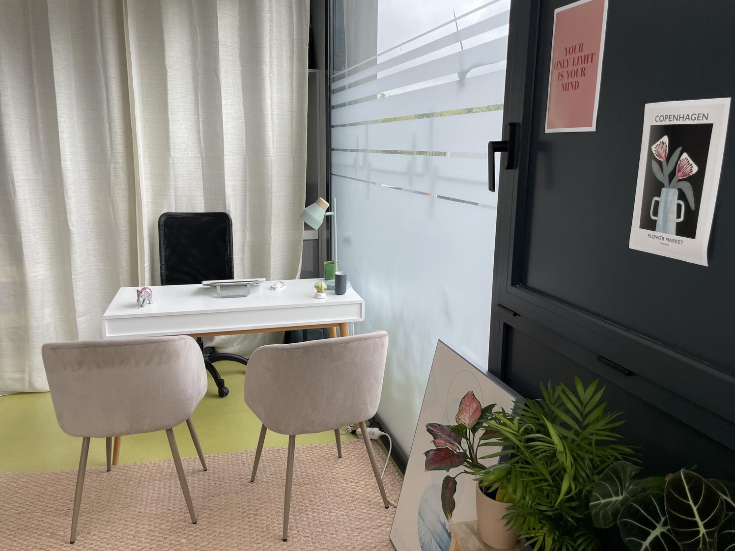 Cabinet de 18 m² derrière la clinique Jules Verne, Nantes — photo 5