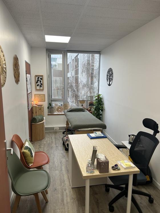 🏢 sous-location partielle cabinet bien-être – très bien situé, proche la défense — photo 3
