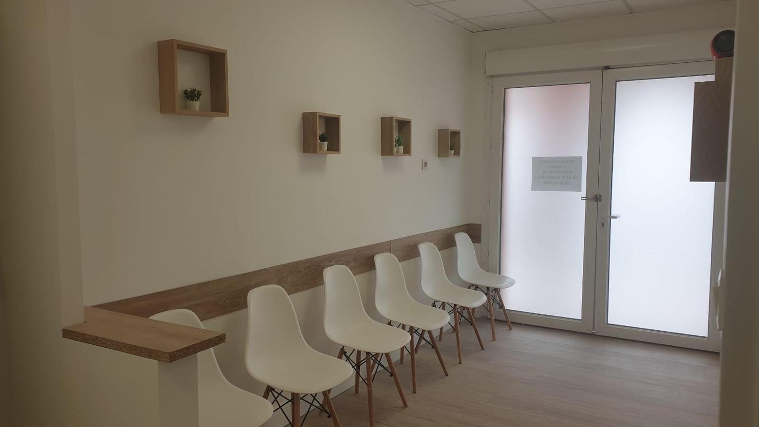 Deux salles d'examen rénovées en 2023, Béziers — photo 2