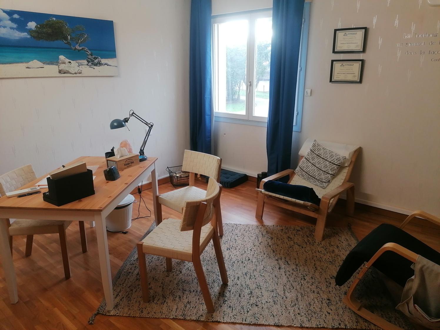 Bureaux paramédicaux dans un parc arboré, Balma — photo 2