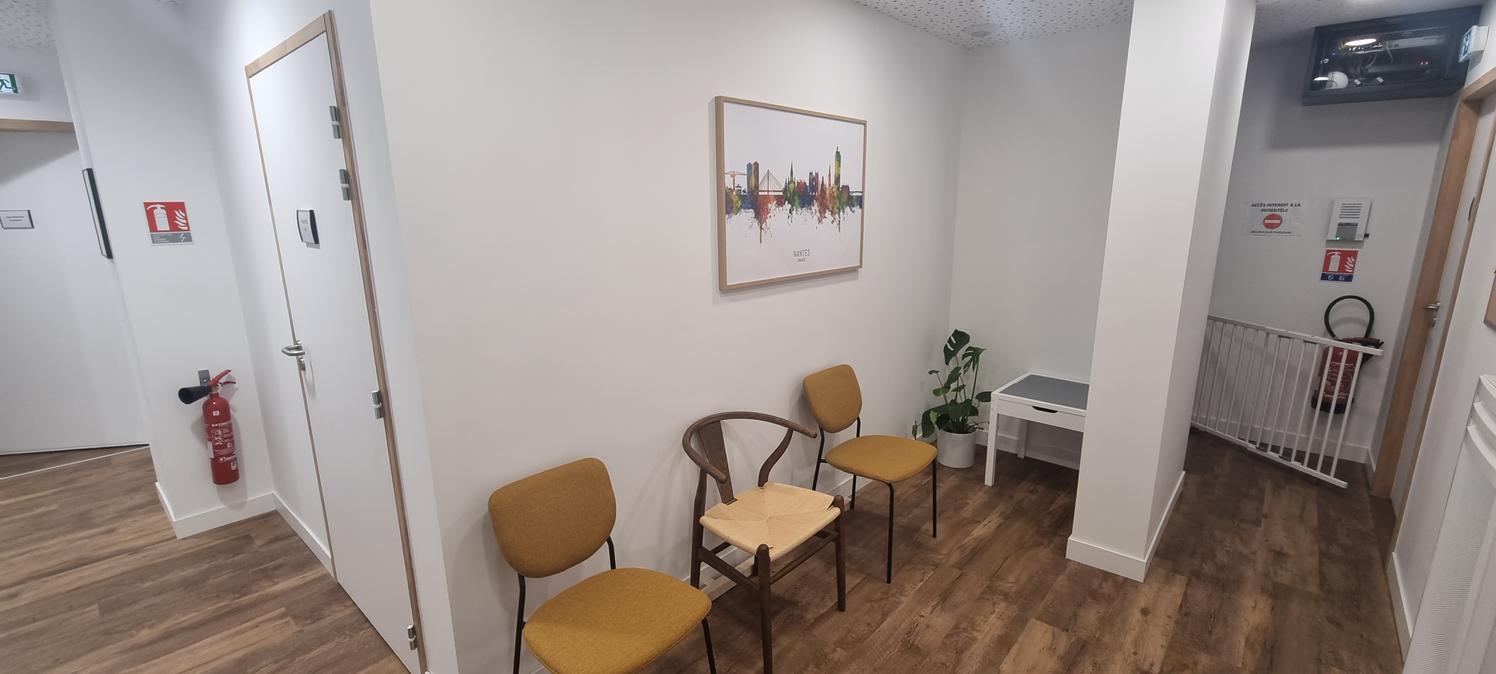 Salle de consultation de 11,5 m² à Saint-Jacques, Nantes — photo 3