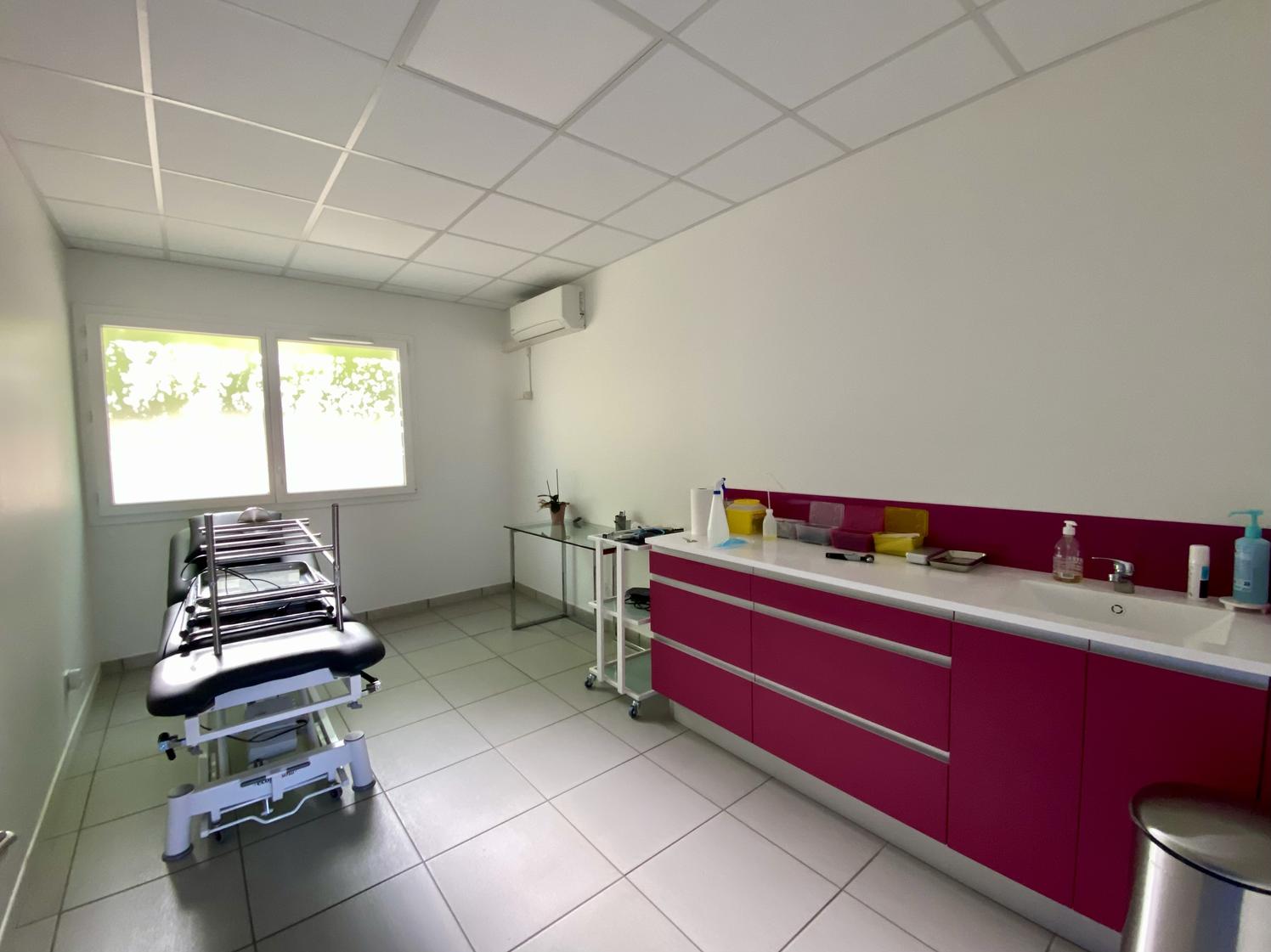 Deux bureaux climatisés en centre de soins, Tournefeuille — photo 3