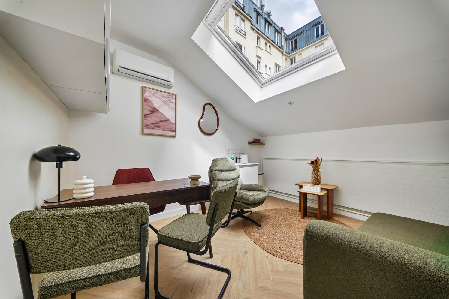 Nouveau centre de 427 m² autour d'une cour, Paris 14e — photo 3