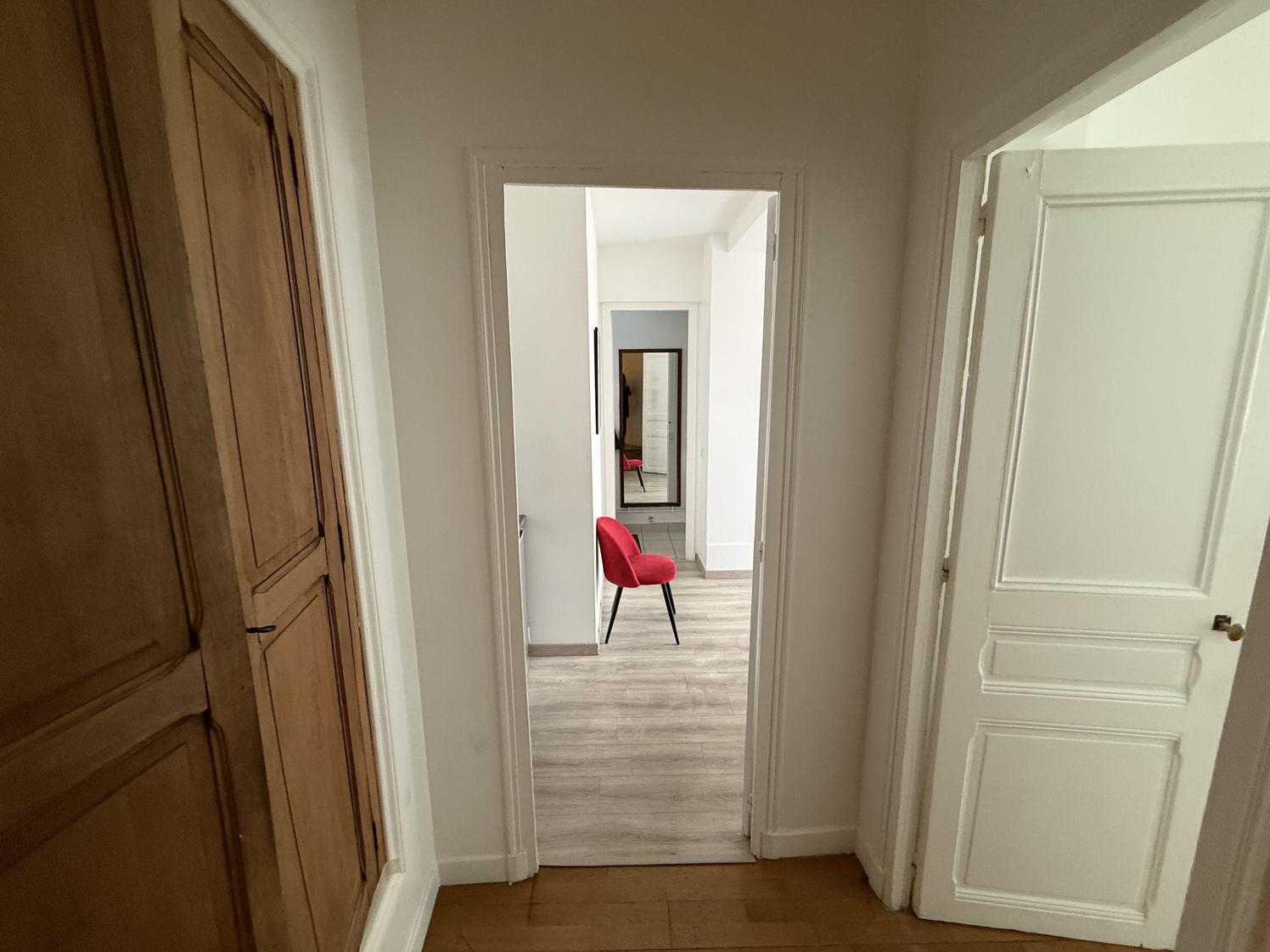 Deux espaces bien-être sur cour pavée à Boulogne — photo 4