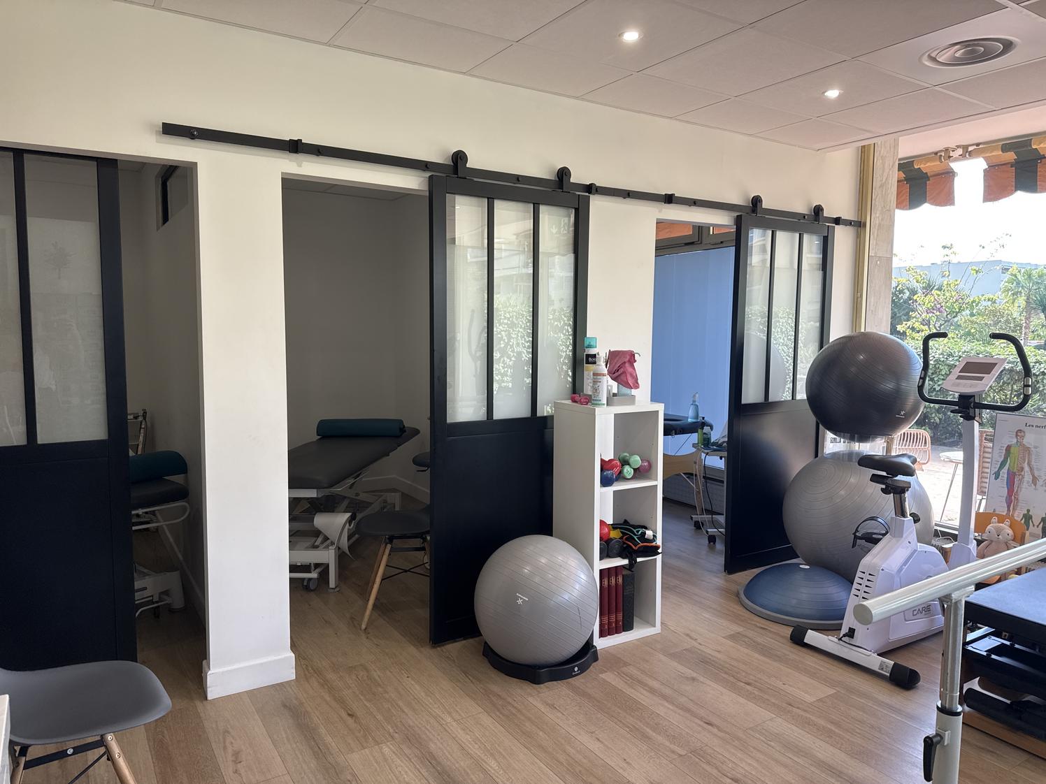 Bureau neuf avec terrasse privée de 30 m², Cannes — photo 2