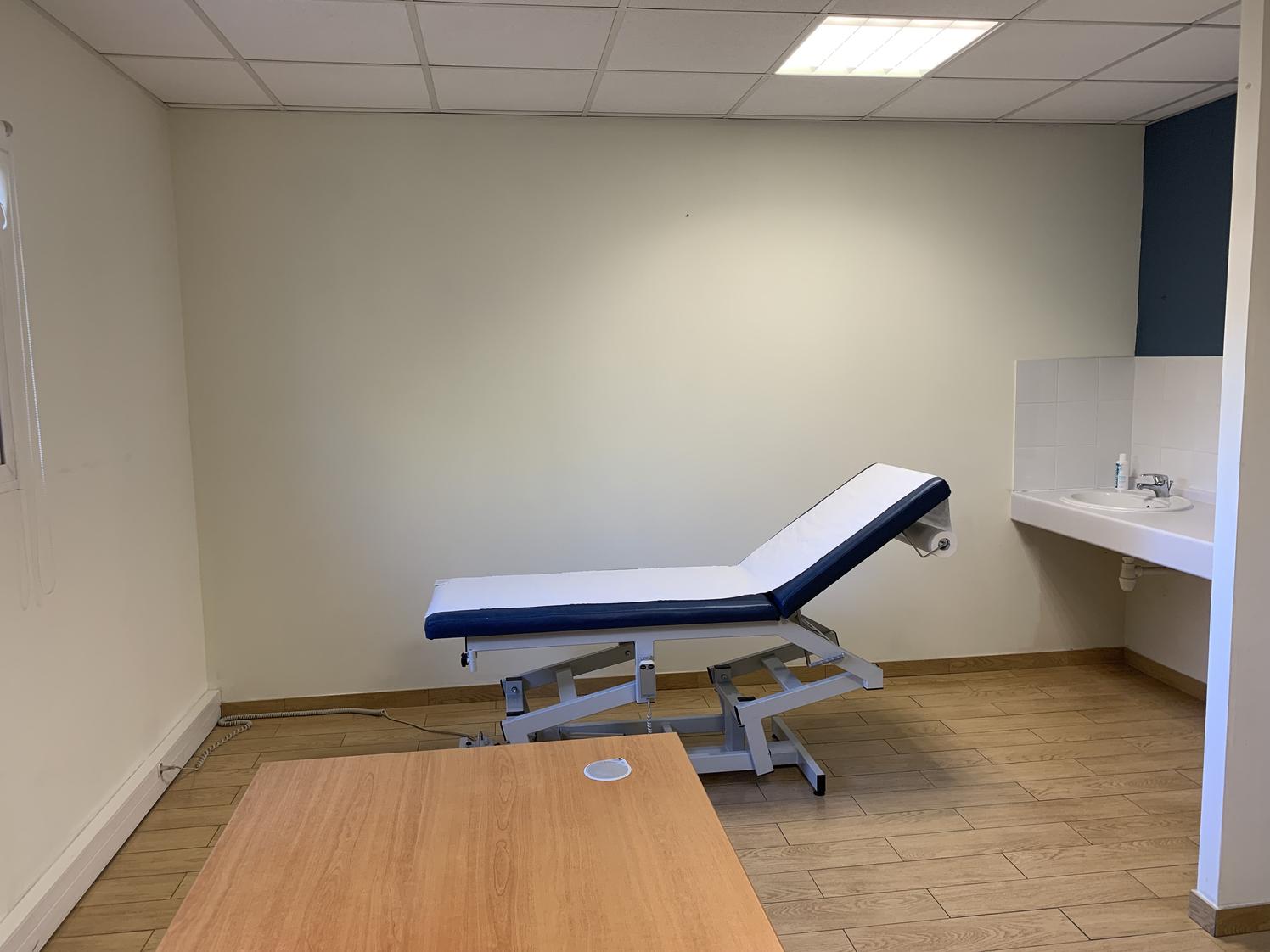 Bureau de 20 m² dans un cabinet médical pluridisciplinaire, Pessac — photo 3