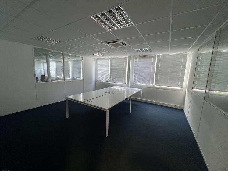 Plateau de bureaux de 283 m² à La Fleuriaye, Carquefou — photo 4