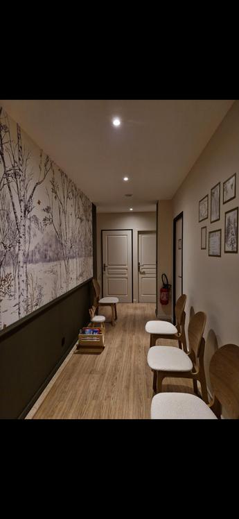 Bureau de 11 m² refait à neuf près de la gare, Aix-les-Bains — photo 3