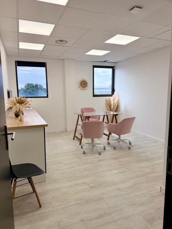 Local de 19 ou 30 m² dans un pôle paramédical, Mauguio — photo 3