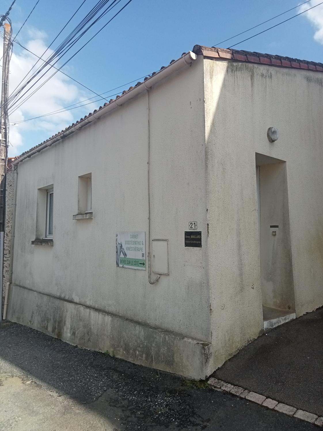Local paramédical avec jardin, Monnières — photo 2