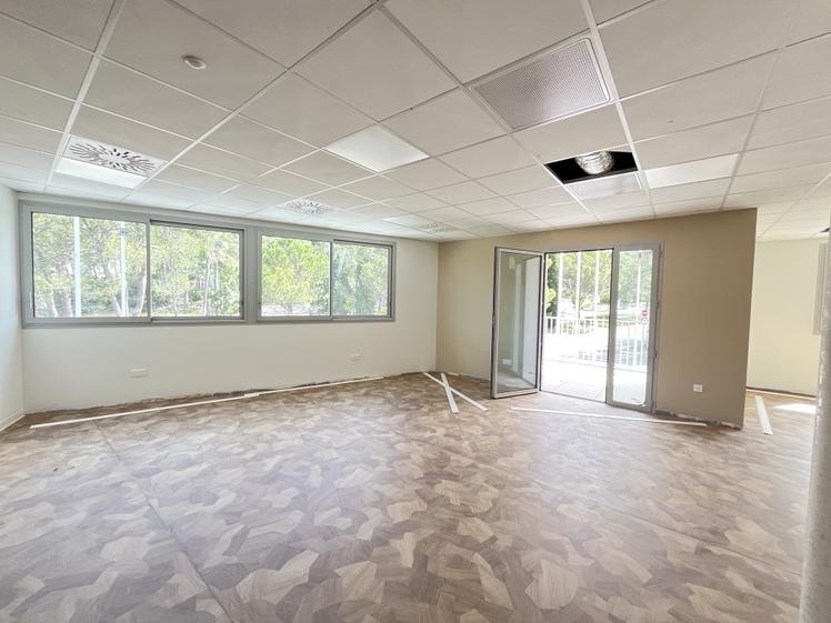 Espaces de 145 à 170 m² divisibles en immeuble neuf, Saint-Gély-du-Fesc — photo 2