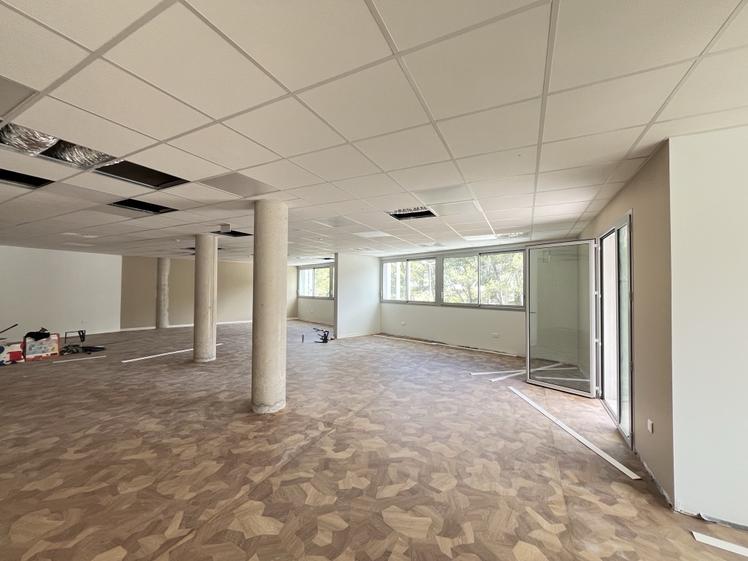 Espaces de 145 à 170 m² divisibles en immeuble neuf, Saint-Gély-du-Fesc — photo 3