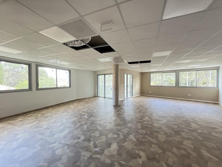 Espaces de 145 à 170 m² divisibles en immeuble neuf, Saint-Gély-du-Fesc — photo 4