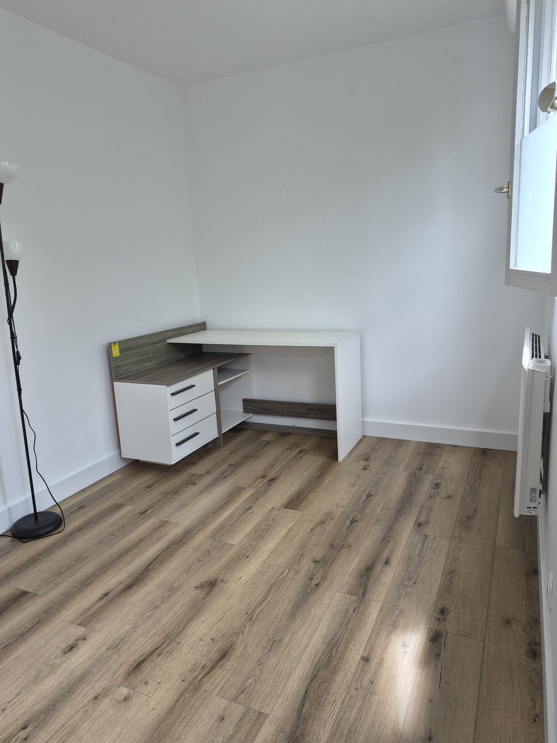 Bureau rénové près du CHU Pellegrin, Bordeaux — photo 2