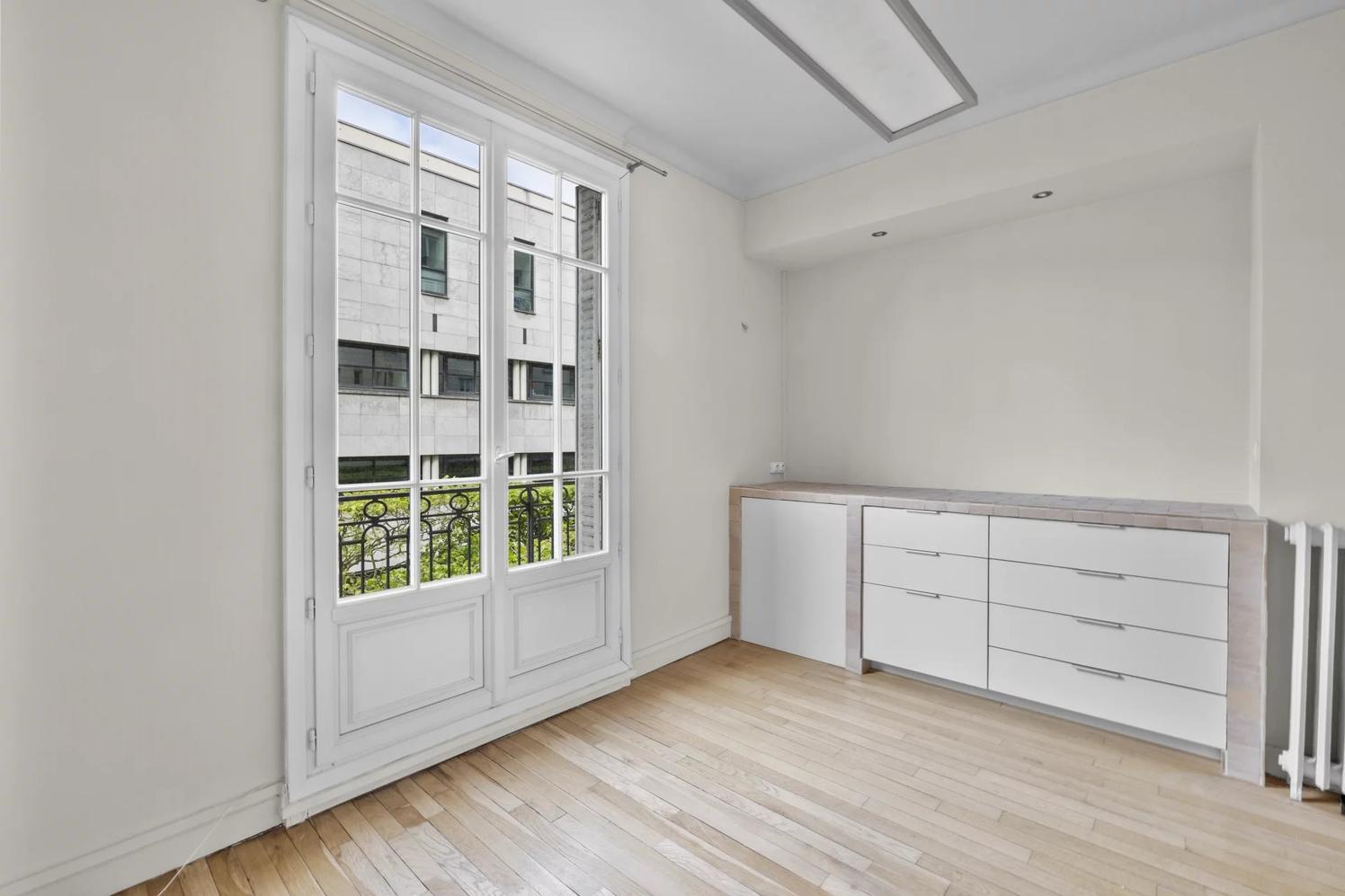Mairie de vincennes. charmant local professionnel à louer de 49 m2 — photo 3