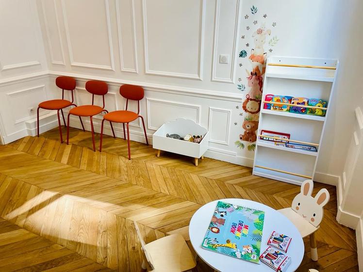 Box de 21 m² dans un immeuble haussmannien, Paris 16e — photo 5