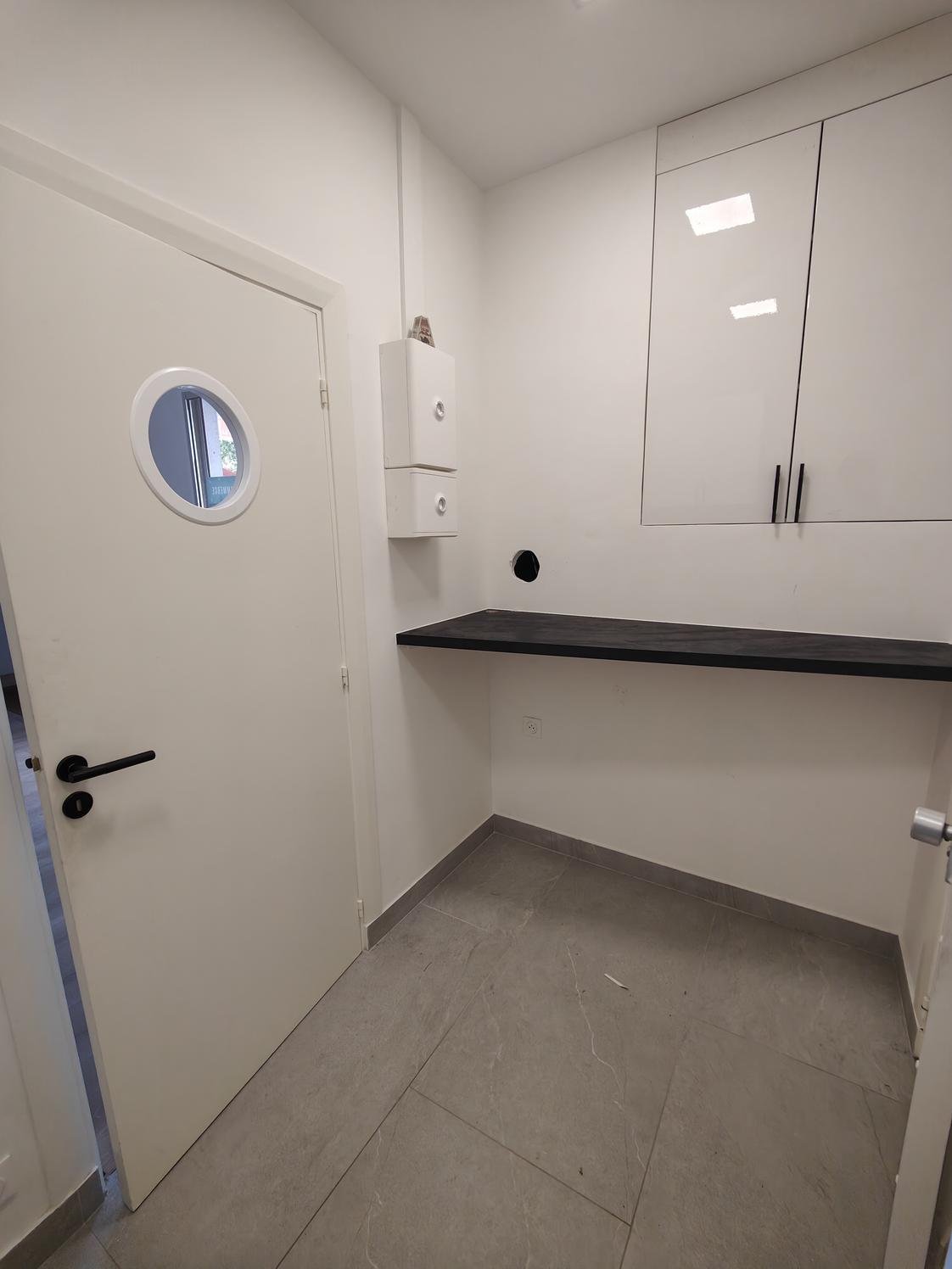 Espace rénové de 37 m² pour un ou deux praticiens, Paris 15e — photo 5