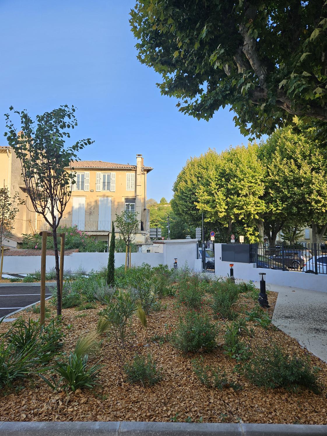 Trois cabinets de 20 à 45 m² en centre de santé neuf, Gardanne — photo 5