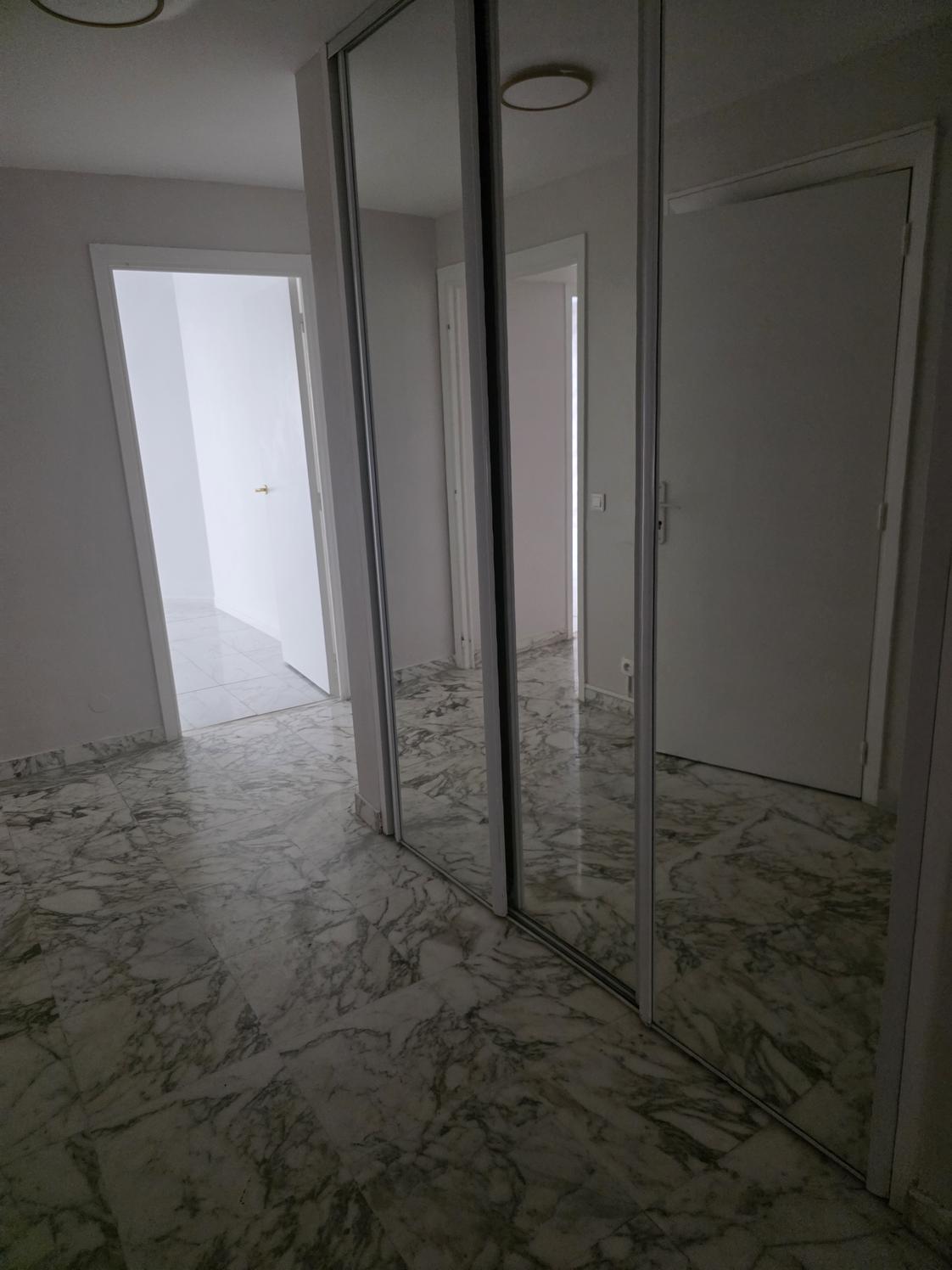 Cabinet haut de gamme de 73 m² rue d'Antibes, Cannes — photo 5