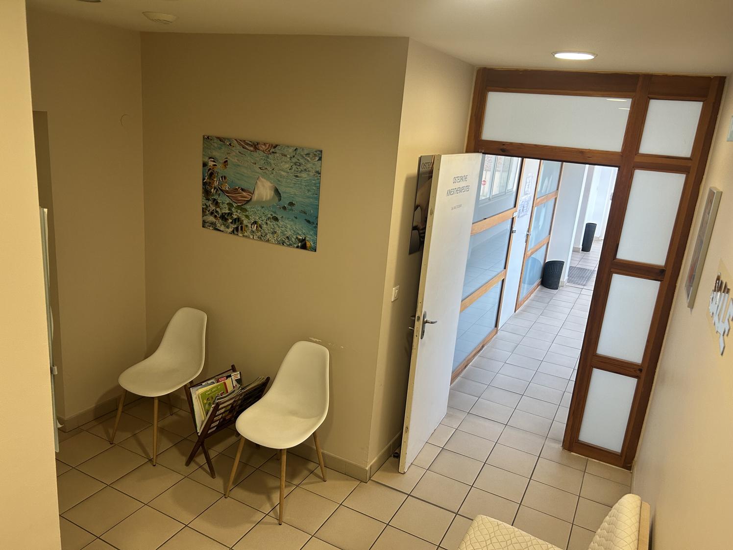 Local neuf de 30 m² en maison médicale pluridisciplinaire, Bouzigues — photo 2