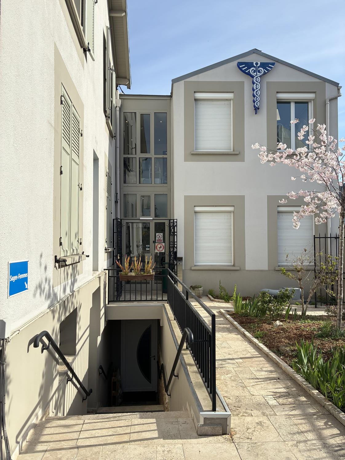 Offre de location dans un groupe médical classé zip+ (sans droit d'entrée) — photo 2