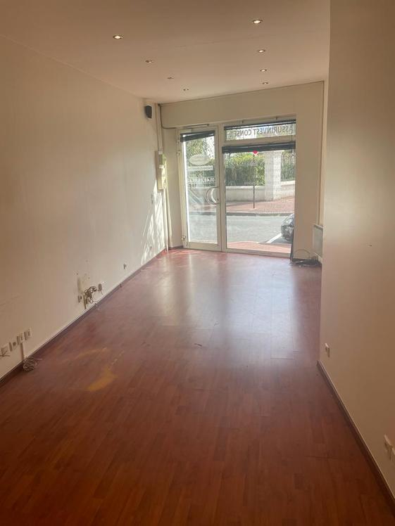 ⚕️cabinet - local medical paramedical independant 23m² - climatise- la varenne st hilaire ( 94)⚕️ — photo 3