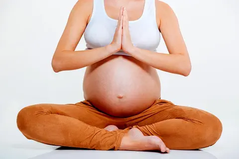 L’utilisation de progestérone vaginale réduit le risque de complications liées aux grossesses gémellaires