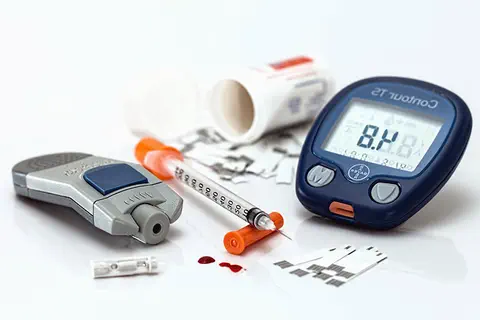 Réutilisation des aiguilles et lipohypertrophie : comprendre le lien