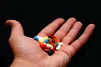 Répartiteurs et pharmaciens demandent aux pouvoirs publics de préserver « l’égalité territoriale d’accès aux soins et aux médicaments »