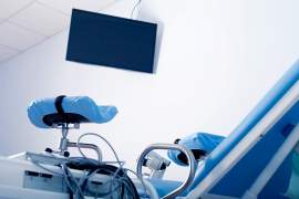 Le principal syndicat de gynécologues agite la menace d’une grève des IVG et provoque un tollé