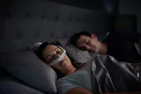 ResMed présente AirFit P30i, son premier masque CPAP d’oreillers nasaux doté d’une connexion au sommet de la tête