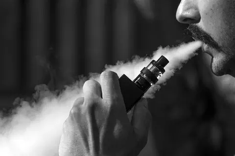 Les autorités sanitaires américaines déconseillent la cigarette électronique