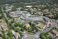 Hôpital Privé Arnault Tzanck Mougins — Sophia Antipolis Premier plateau technique opératoire certifié ISO 9001 de France