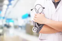 Plus d’un quart des médecins spécialistes travaille avec du matériel ou du personnel non conforme à leurs recommandations professionnelles