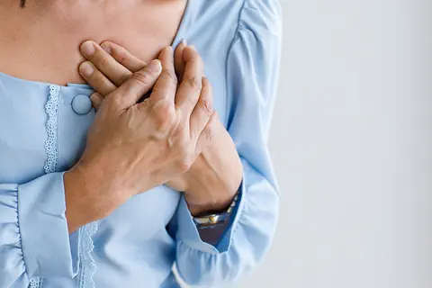 Une différence de tension artérielle entre les deux bras est corrélée à un  risque plus important de crise cardiaque, d'AVC et de décès