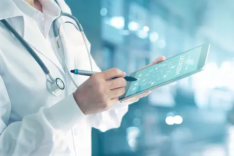 Anamnese lève 1,6 millions d’euros pour digitaliser les parcours de soins