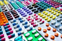 « Covid Longs » : les AINS et l’ibuprofène peuvent être utilisés selon les règles de prescription usuelles selon la HAS