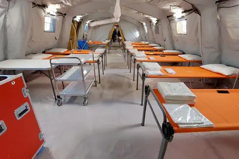 Hospitainer : Une coalition d’entreprises néerlandaises fournit des hôpitaux mobiles et reconstruit le système de santé ukrainien
