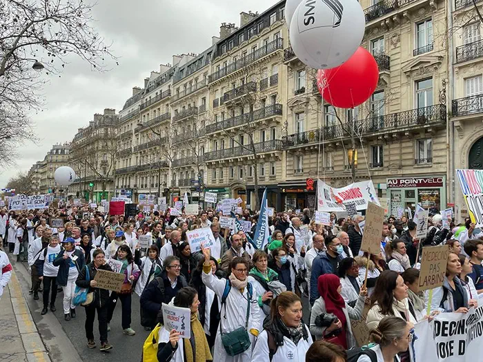 4000 médecins libéraux battent le pavé à Paris