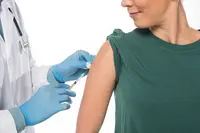 Vaccination anti-HPV : la SFCPVCV presse le gouvernement d’agir.