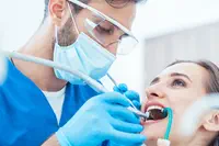 Le marché dentaire en pleine mutation : l’essor fulgurant des centres dentaires