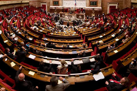 PPL Valletoux : la régulation de l’activité médicale, l’engagement territorial et la coercition à l’installation à nouveau l’agenda législatif