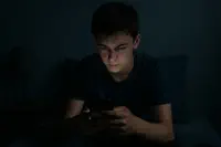 TikTok et santé mentale des mineurs : que retenir du rapport parlementaire pour la pratique clinique ?