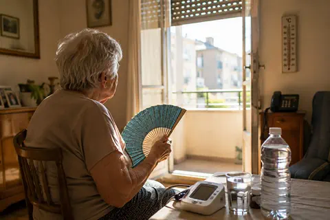 Canicule : les d&eacute;c&egrave;s &agrave; domicile exposent la fragilit&eacute; du rep&eacute;rage